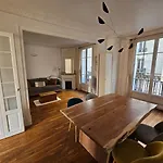 Charming Apartment In Central Paris